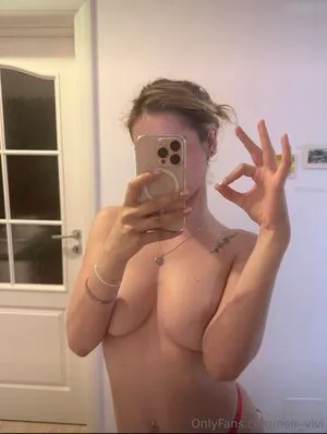 Vivienne Noir OnlyFans Leaked Free Thumbnail Picture - #w9hqwdaXim