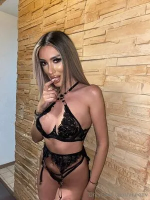 Vivienv OnlyFans Leaked Free Thumbnail Picture - #4xfZBgemQU