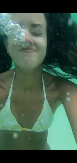 Vivreacts OnlyFans Leaked Free Thumbnail Picture - #5iZcCbGi0N
