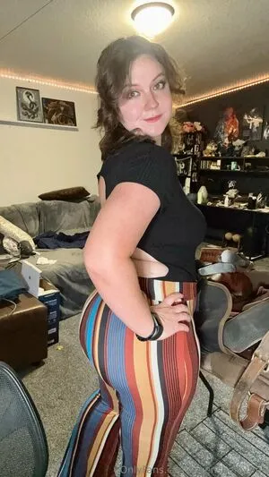 Vixenshelbyfree OnlyFans Leaked Free Thumbnail Picture - #C97nJCjpgE