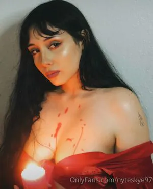 Vixyn97 OnlyFans Leaked Free Thumbnail Picture - #YkebljisM1