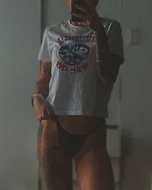 Vol4onok OnlyFans Leaked Free Thumbnail Picture - #5e4th0ldUn