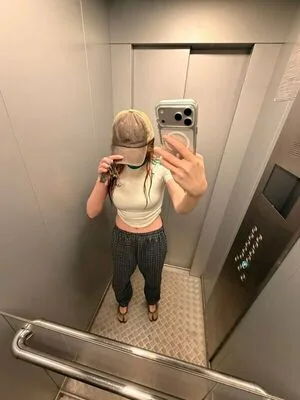 Volo Lya OnlyFans Leaked Free Thumbnail Picture - #5PsBB5AXMn