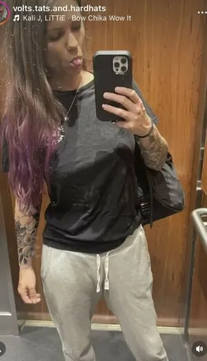 Volts Tats And Hardhats OnlyFans Leaked Free Thumbnail Picture - #s8UrtDuTWg