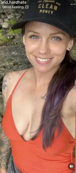 Volts Tats And Hardhats OnlyFans Leaked Free Thumbnail Picture - #zQFsnZndCA