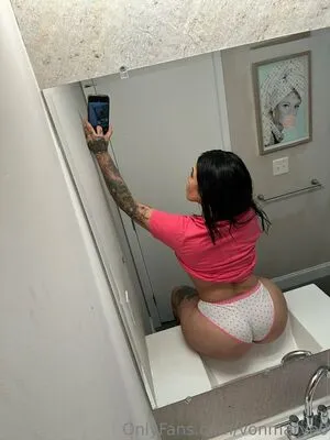 Vonmarye0 OnlyFans Leaked Free Thumbnail Picture - #Chqo1WpfUD