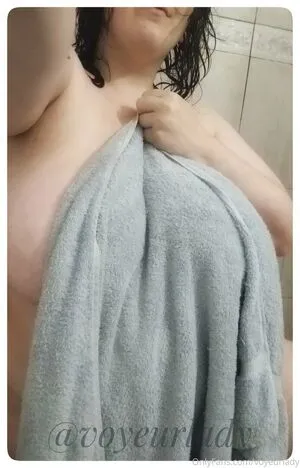 Voyeurlady OnlyFans Leaked Free Thumbnail Picture - #LCInNyJDYo