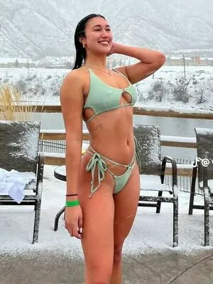 Vvaleriatellez OnlyFans Leaked Free Thumbnail Picture - #K8UjVm7BH1