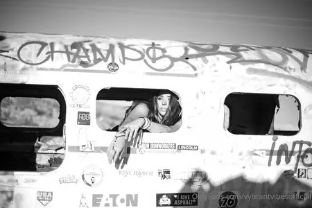 Vybrantvibesofficial OnlyFans Leaked Free Thumbnail Picture - #1YJoagyg4N