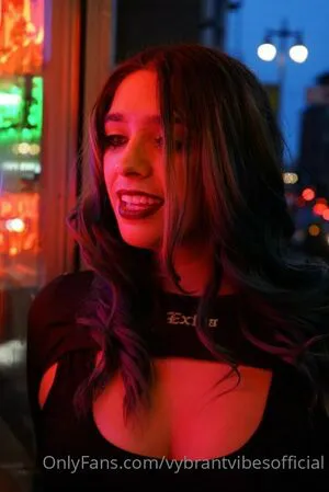 Vybrantvibesofficial OnlyFans Leaked Free Thumbnail Picture - #eweyNHm1V3