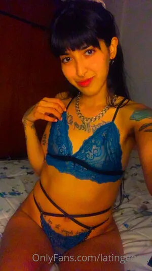 Waanderlustury OnlyFans Leaked Free Thumbnail Picture - #BKE5ASHKkS