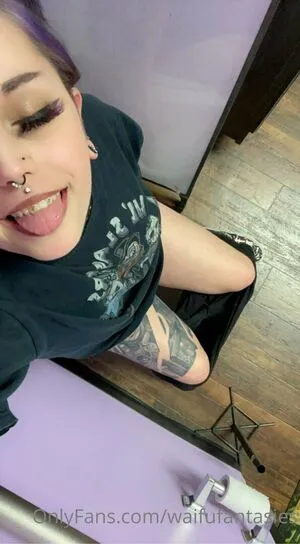 Waifufantasies OnlyFans Leaked Free Thumbnail Picture - #GaQimixkrs