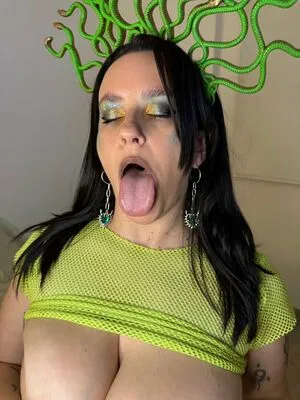 Waking Queen OnlyFans Leaked Free Thumbnail Picture - #oL6c3rN3d7