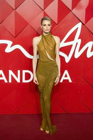 Wallis Day OnlyFans Leaked Free Thumbnail Picture - #43sSTna1QF