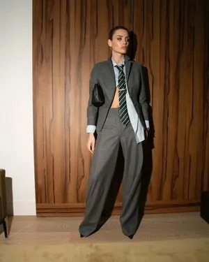 Wallis Day OnlyFans Leaked Free Thumbnail Picture - #81V5sYhs34