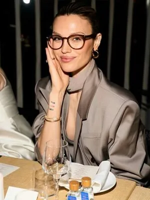 Wallis Day OnlyFans Leaked Free Thumbnail Picture - #hs0BlLyLXB
