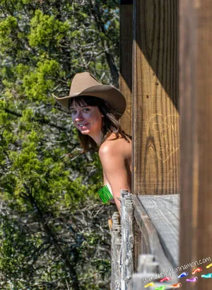 Wanderingcinnamon OnlyFans Leaked Free Thumbnail Picture - #1quycuimaN