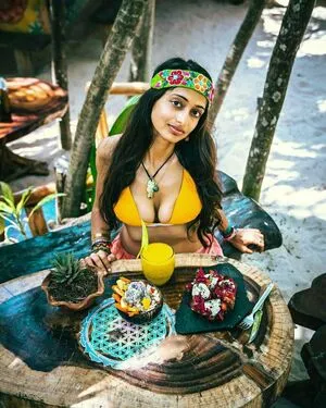 Wanderingkamya OnlyFans Leaked Free Thumbnail Picture - #0T4Rm8dBqq