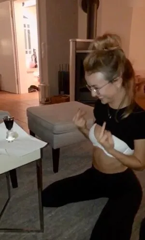 Was Jemand Wer Das Ist OnlyFans Leaked Free Thumbnail Picture - #lFvVKbkqEX