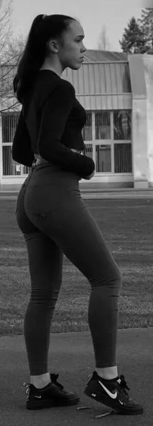 Wave Toni Toni Pauli Official Pauli Art Paulina OnlyFans Leaked Free Thumbnail Picture - #2DvySDaSlQ