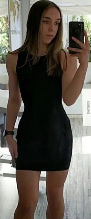 Wave Toni Toni Pauli Official Pauli Art Paulina OnlyFans Leaked Free Thumbnail Picture - #P91JNUONQg