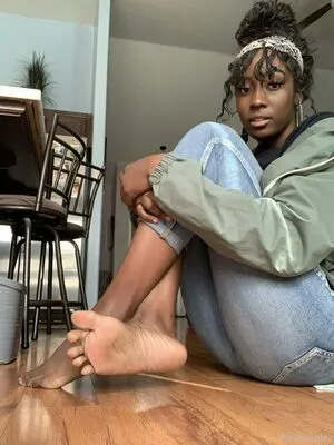 Waveysolezz OnlyFans Leaked Free Thumbnail Picture - #mckjKr8Jvy