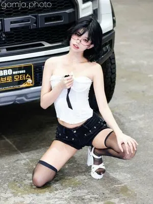 We8136 OnlyFans Leaked Free Thumbnail Picture - #exNrGnxUCx