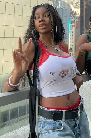 Webeecca OnlyFans Leaked Free Thumbnail Picture - #P6UqbZAlOK