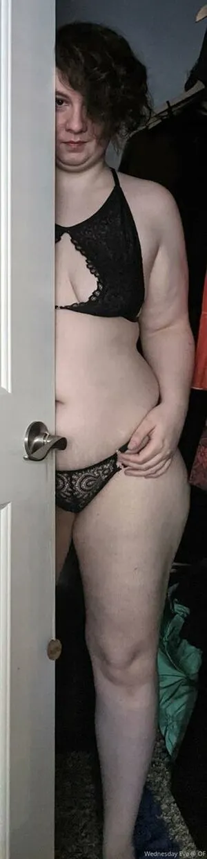 Wednesdayeve Free OnlyFans Leaked Free Thumbnail Picture - #ZytLP7ZEXY