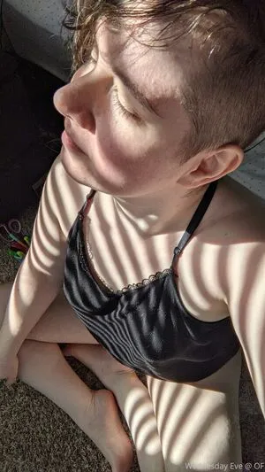 Wednesdayeve OnlyFans Leaked Free Thumbnail Picture - #vH6AW5v1n3