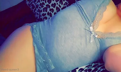Weedqueen33 OnlyFans Leaked Free Thumbnail Picture - #8EwrxrEj7e