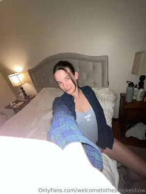 Welcometothesmokeshow OnlyFans Leaked Free Thumbnail Picture - #J1c9YTa1nd