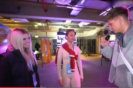 Wer Ist Die Dame OnlyFans Leaked Free Thumbnail Picture - #EOTocqnD7h