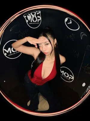 West Tung OnlyFans Leaked Free Thumbnail Picture - #vdsopR7CF8