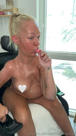 Wheelchairrapunzel OnlyFans Leaked Free Thumbnail Picture - #1coXI0dBjT