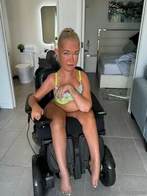 Wheelchairrapunzel OnlyFans Leaked Free Thumbnail Picture - #LeYZwlxEuF