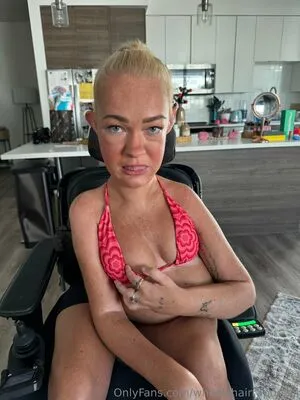 Wheelchairrapunzel OnlyFans Leaked Free Thumbnail Picture - #dq9JsLM058