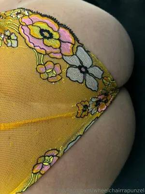 Wheelchairrapunzel OnlyFans Leaked Free Thumbnail Picture - #zMYTgtthAn