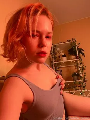 White Blond OnlyFans Leaked Free Thumbnail Picture - #DMsagDl7Ak