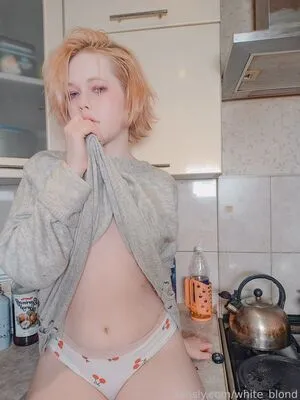White Blond OnlyFans Leaked Free Thumbnail Picture - #U6aHbyWWNL