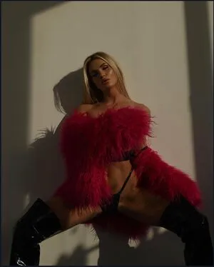 White Pony OnlyFans Leaked Free Thumbnail Picture - #3tosMutgbw