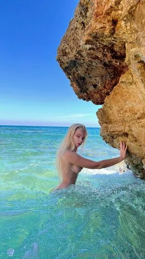 White Vikki OnlyFans Leaked Free Thumbnail Picture - #lKKoJkiGND