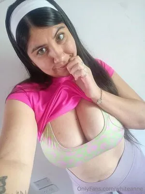 Whiteanne OnlyFans Leaked Free Thumbnail Picture - #b0Dopk4i1o