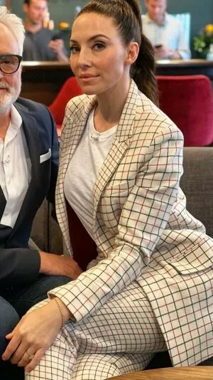 Whitney Cummings OnlyFans Leaked Free Thumbnail Picture - #F08taraecy