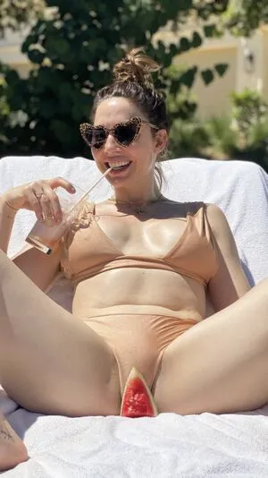 Whitney Cummings OnlyFans Leaked Free Thumbnail Picture - #PNNYv726O9