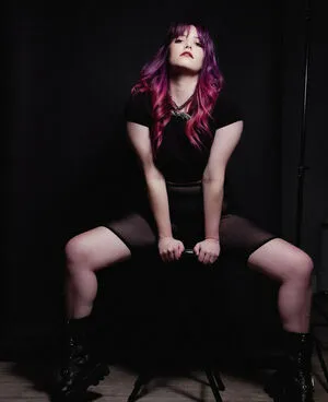 Whitney Van Laningham OnlyFans Leaked Free Thumbnail Picture - #4vR3JHMjE1