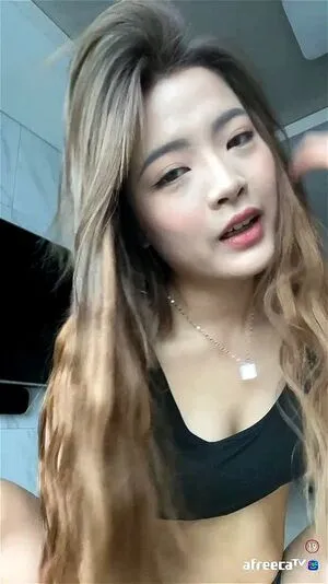 Who Is This OnlyFans Leaked Free Thumbnail Picture - #3feygFltKw