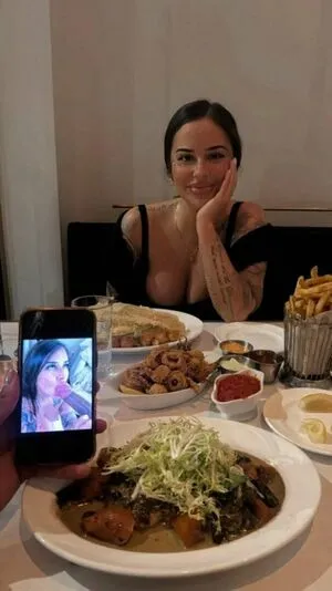 Who Is This OnlyFans Leaked Free Thumbnail Picture - #GJQ4iownc4