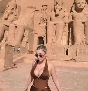 Who Is This OnlyFans Leaked Free Thumbnail Picture - #X7OIzUvNd7