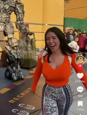 Who Is This OnlyFans Leaked Free Thumbnail Picture - #d57z7As1MA